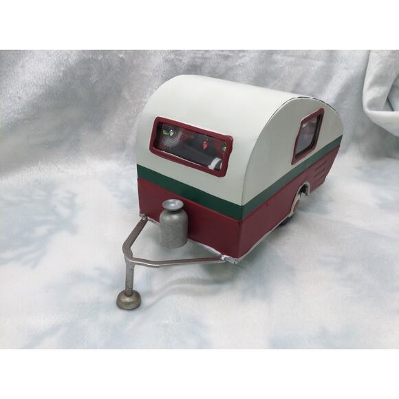 Retro Christmas Decor Airstream Camper - Picture 6 of 8